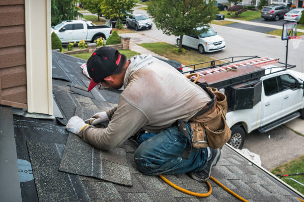 Professional Roofing technician working in Ong, NE